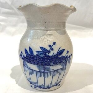 Salmon Falls Stoneware Blueberry Basket Fluted Vase Planter Don Hains 2001 Dover